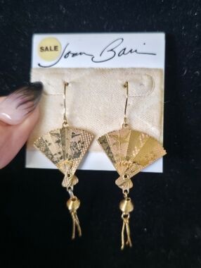 Joan Bari Vintage 80's Gold Fan Drop Earrings